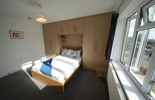 Private Rooms-Private Bathrooms-Near Airport- CABIN CREW paradise - Foto 40