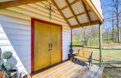 Charming Cabin Near Great Smoky Mountains! - Foto 24