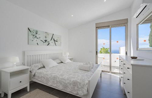 Villa Caterina, Luxury Villa with Heated Pool Ocean View in Adeje, Tenerife - Foto 21