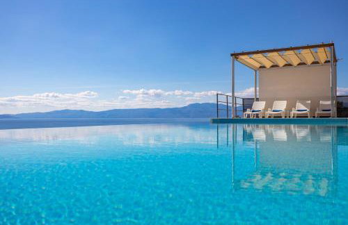 Luxury Villa Oštro with pool & Krk bridge view - Photo 65