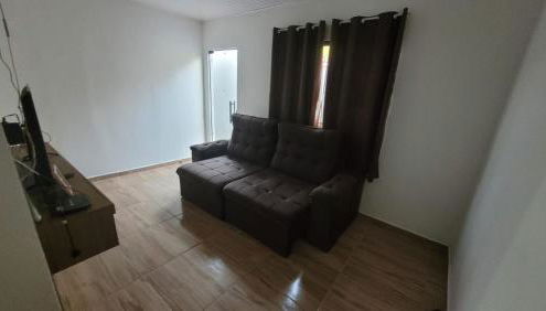 ótima casa com piscina,redes e perto do centro - Foto 4