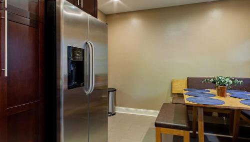 Pentagon City Homestay Parking available - Foto 5