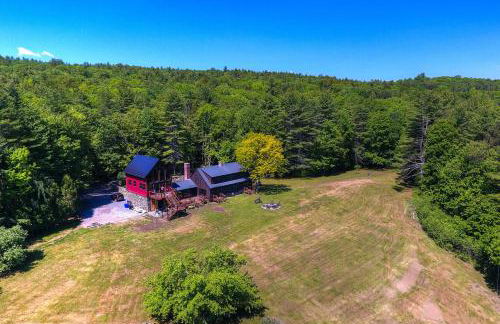 Red Sweetheart Barn Studio with Mtn and River Views! - Foto 29