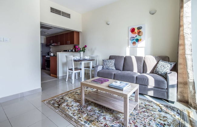 Lovely 1BR in Sports City With Golf Course Views! - Foto 9