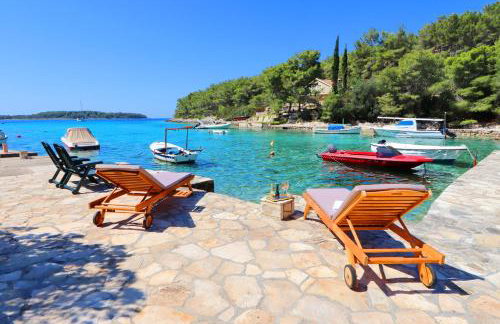 Villa Green Bay Apartments - Photo 21