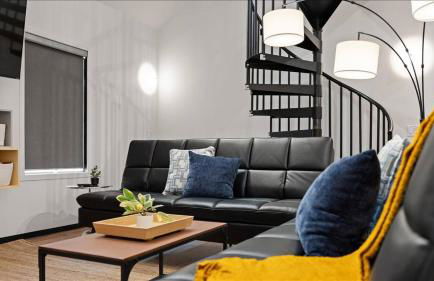 1B Luxury European Barndo FARM STAY Wedding Venue - Foto 4