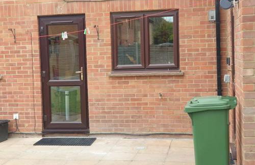 London Luxury 6 Bedroom Family House Sleeps 12 people Parking for 4 Cars Close to tube. - Foto 57