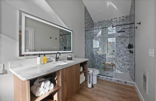 The Spruce Villa where luxury meets nature - Foto 49