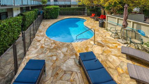 Honolulu Vacation Rental Walk to Beaches - Foto 3