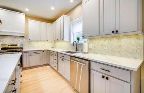 Steps to Sand Villas Beach House with Decks! - Foto 9