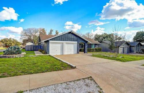 Custom Designer Home. Sleeps 9. Close to domain Q2 - Foto 39