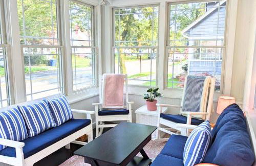 The Jewel of The Cove - Historic Coastal Retreat - Foto 3