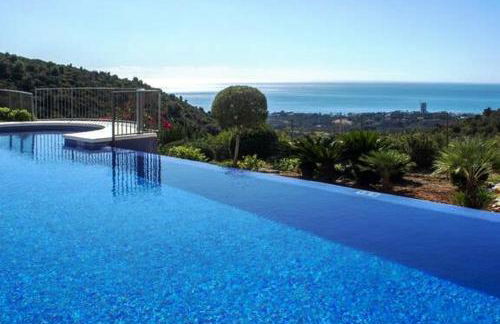 Spacious apartment with 3 pools & gym - Foto 2