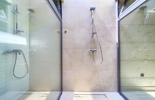 Luxury Jerini Estate - Photo 56