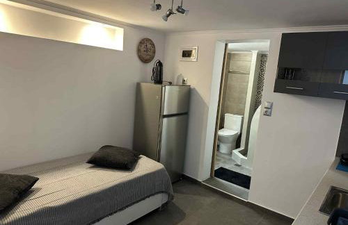 BAZAKOS LUXURY STUDIO KAMPI BEACh - Foto 8