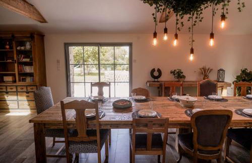 Proche PuyDuFou - Gite Maison La Roulière - Foto 5