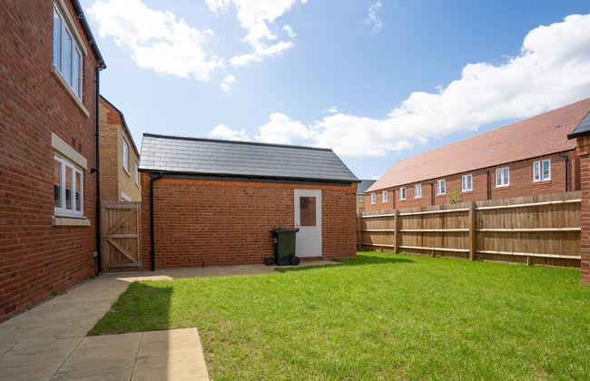 Immaculate 4-bed House 5mins Walk to Village Shop - Foto 31