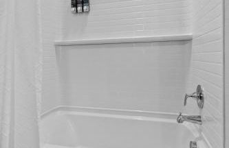 Modern King BR, Sectional, Pool, Gym, Near U of A - Foto 37