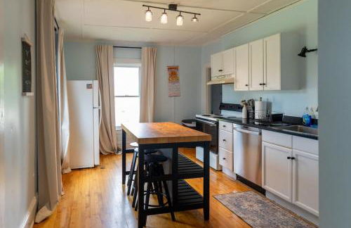 Charming & Newly Renovated 2BR in St Albans - Foto 12