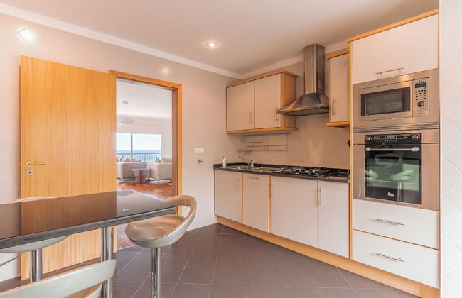 Stunning Apartment with sea view - Photo 10