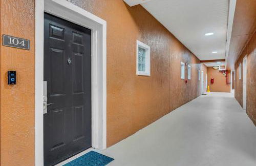 3 bed - Private Oasis - Completley Immaculate - Foto 57