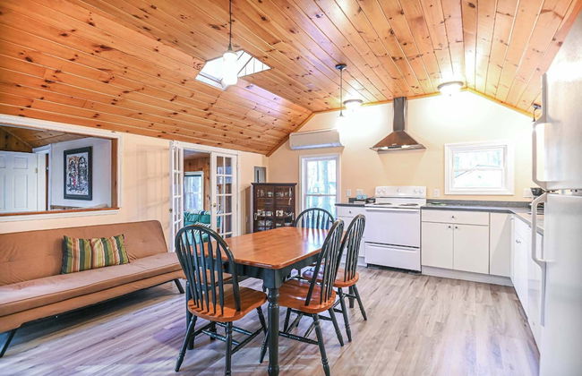 Cottage by the Pond The Perfect Cozy Escape! - Photo 17