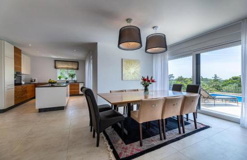 4 Bedroom Awesome Home In Gamboci - Foto 6