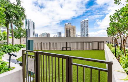 Honolulu Luxury Condo w Resort Amenities Private Courtyard Access - Foto 41