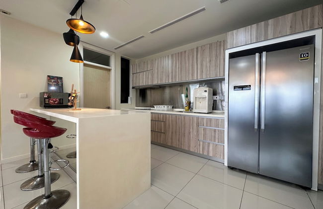 Skyline Luxe 4BR Retreat with En-suites - Foto 20