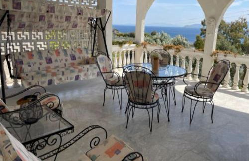 Country house by the Sea 200m & Sea View with garden - Foto 1