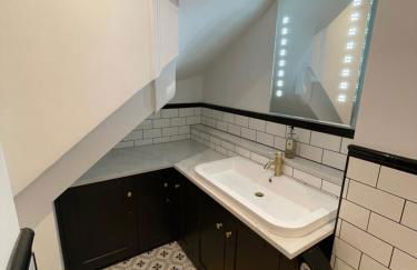 Lees Lookout Holt ,2 bedroom luxury apartment with private parking - Foto 49