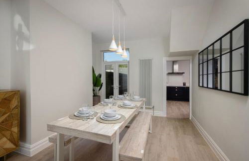 Blackpool Beauty! - Full House - Sleeps 9 - Photo 10