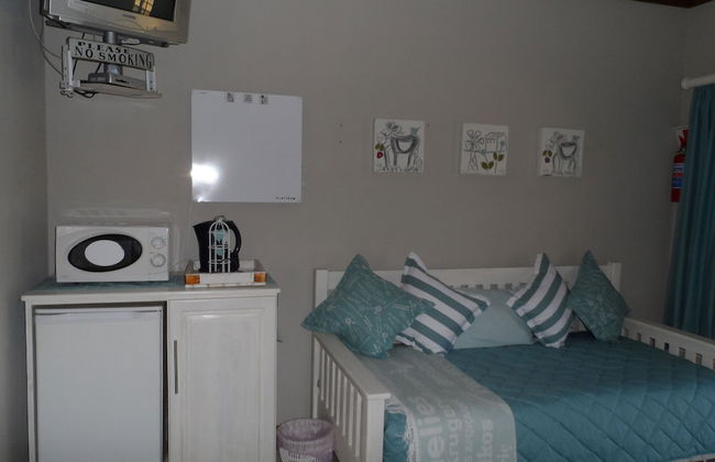 Tripple Room 3 Singlesking Single Cherry Lane Self Catering and BB - Foto 8