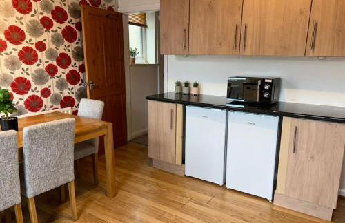 Homely 3 Bed House Halifax - Foto 15