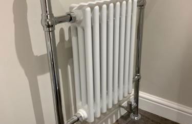 4-Bed Cottage at Famous Tuckers Grave Inn Sleeps 8 - Photo 41