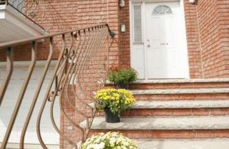 Newark Liberty Brick House - Private Bedroom 1 - Foto 12