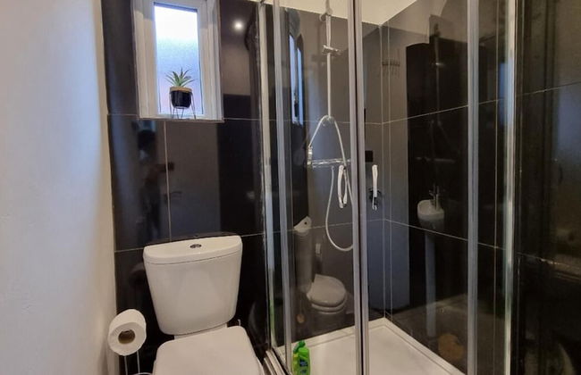 Astonishing House With Outdoor Seating BBQ - Foto 11