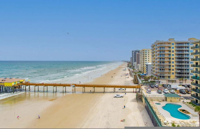 Top Floor Oceanfront Condo w Pool Beach Access - Foto 34