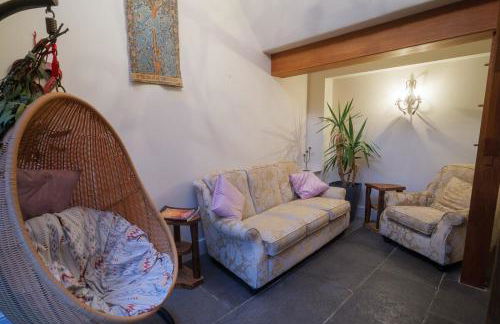 The Oak House - Photo 5