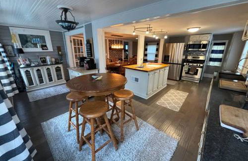 515Escape - Near downtown, private backyard, firepit, bbq, fun! - Foto 7