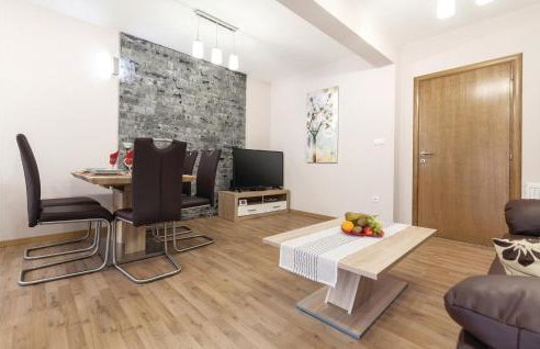 Awesome Home In Brestovac With Sauna - Foto 23