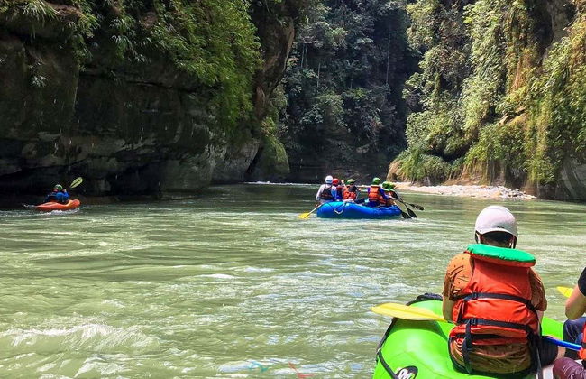 Rafting in the Canyon of the Güejar River - Photo 1