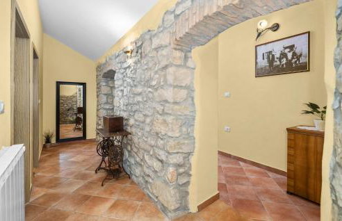 Four-Bedroom Apartment In Nova Vas - Foto 33