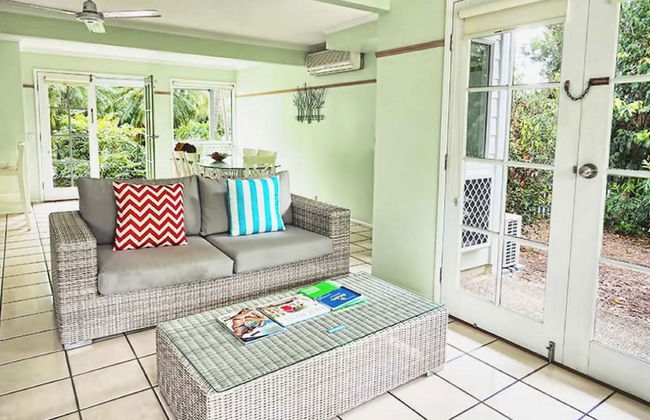 Coral Beach Noosa Resort - Photo 24