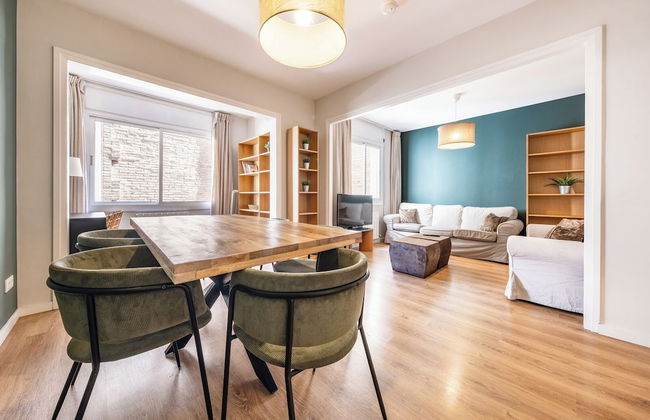 AinB Barcelona Sants Apartments - Photo 1