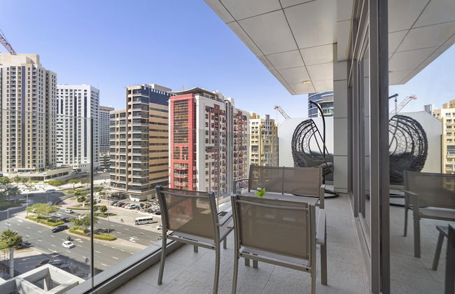 WelHome - Urban Retreat With Terrace And City Views - Photo 17