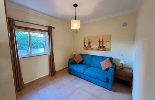 Gated Family Villa with Private Pool and Garden - Foto 17