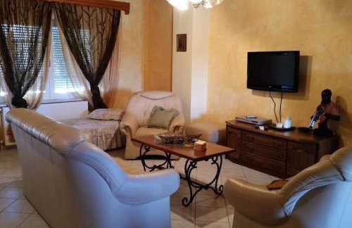 Mama Sofias House Cozy 2 Bedroom Apartment - Foto 16