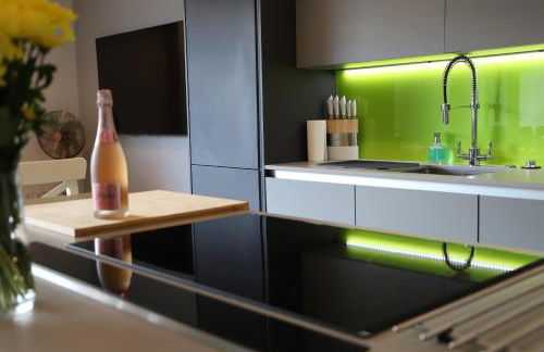 Apartment Seven - Photo 2