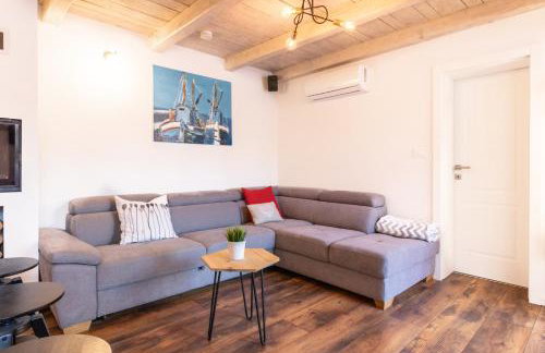 Villa Moretto with Private Pool & Jacuzzi - Rijeka area - Photo 23